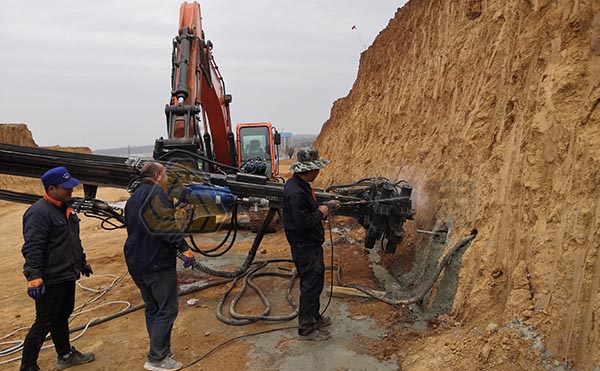 粉質(zhì)黏土基坑 粉質(zhì)黏土基坑